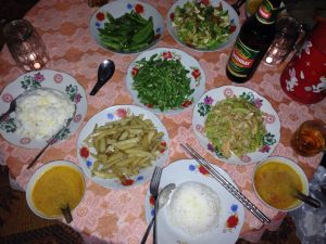 ベジタリアンで頼んだので野菜中心の夕食。どれも最高においしかった