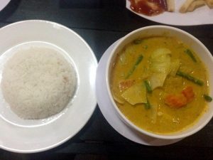 魚のクメールカレー、＄2