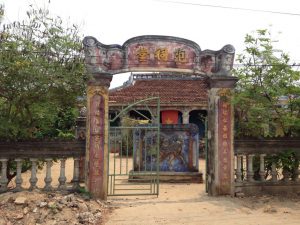 沖縄っぽい寺院