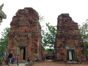 Neang Khmaw Temple