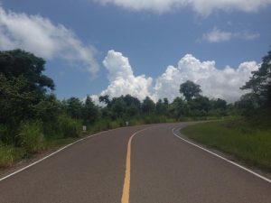 山頂までの道。道路状況も良くツーリングするにはぴったり