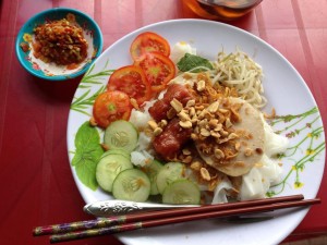 ここのおばちゃんのBanh Uot Knongは安くておいしい。20,000ドン（110円）