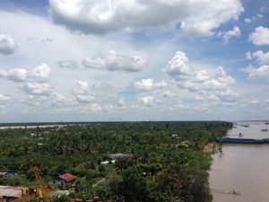 橋の上から見たThai Son島